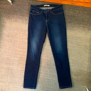 Levi’s 711 Skinny Jean